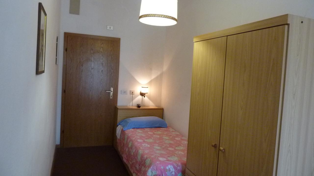 Hotel Terminus Levico Terme Exterior photo